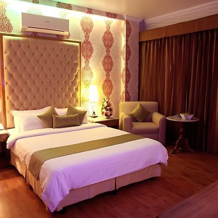 Hotel Swiss Garden ธากา ภายนอก รูปภาพ
